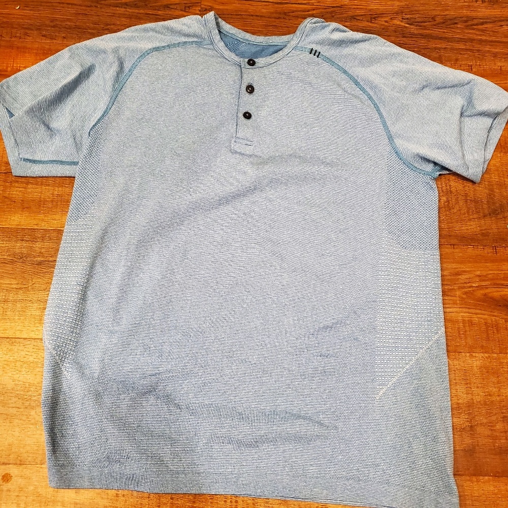 lululemon Men’s Metal Vent Tech SS Henley